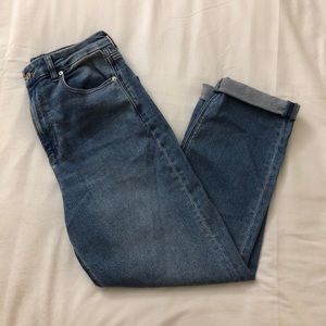 American Eagle Curvy Mom Jean